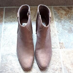 Dolce Vita Tan Ankle Boots